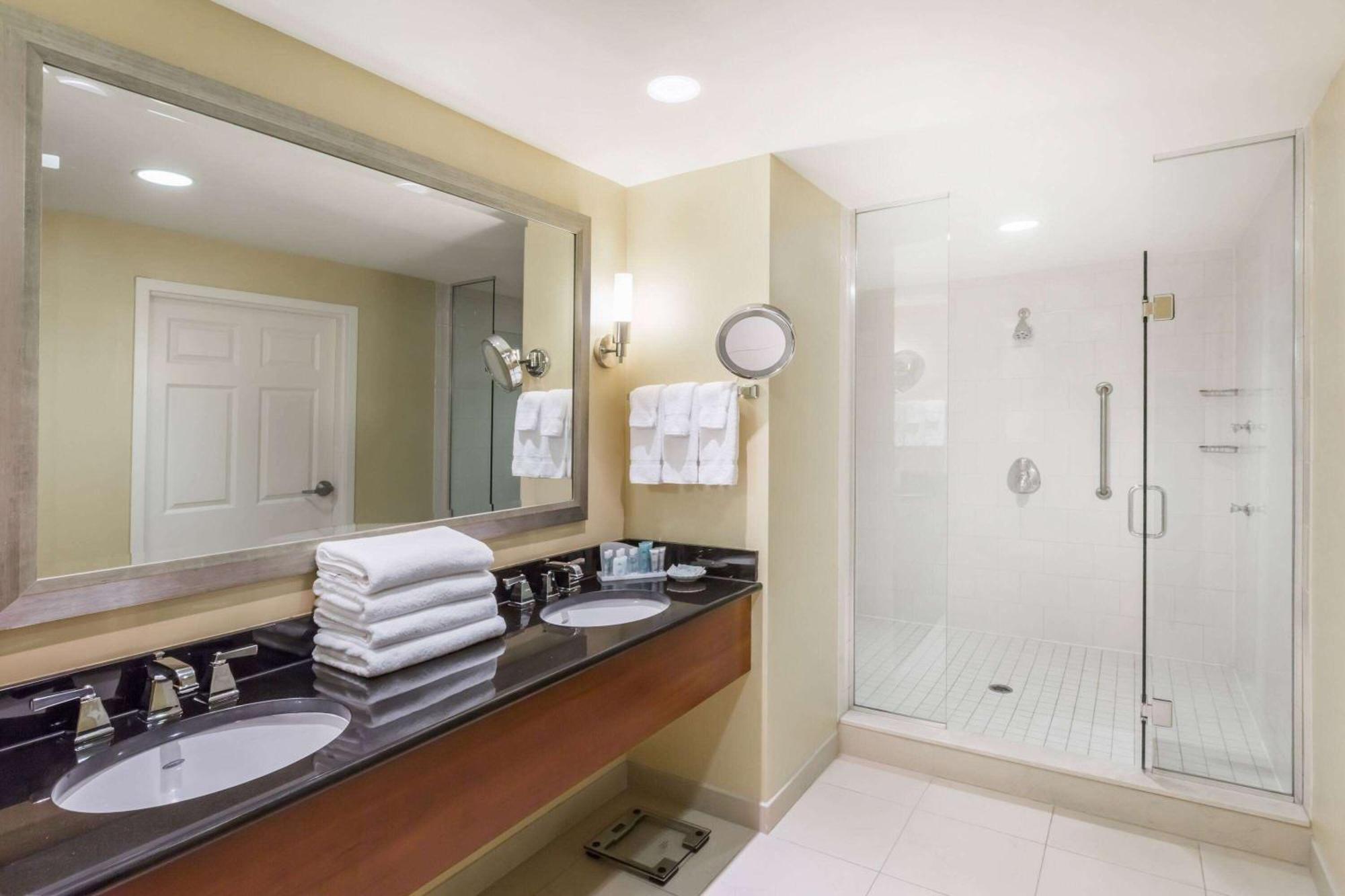 Wyndham Gettysburg Hotel & Conference Center Bagian luar foto